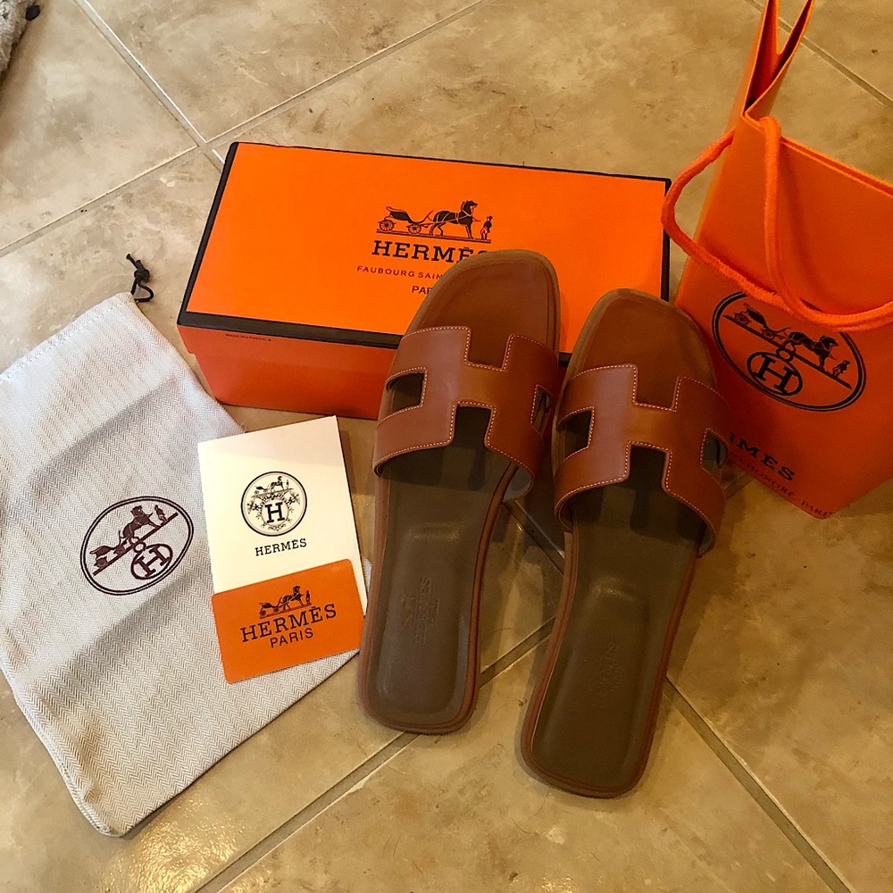 Hermès Oran sandals